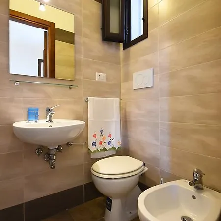 Via Imperia 3*